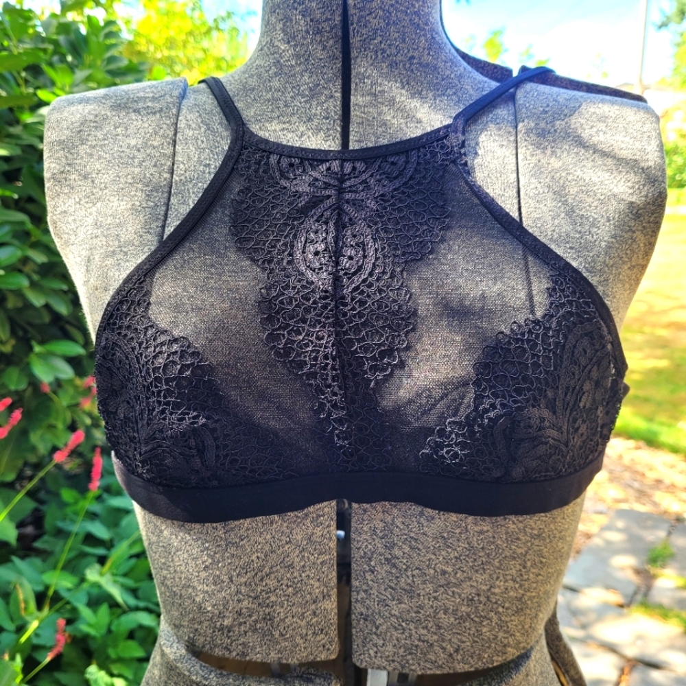 Victoria's Secret Black Mesh Lace Bra Bralette Size XS